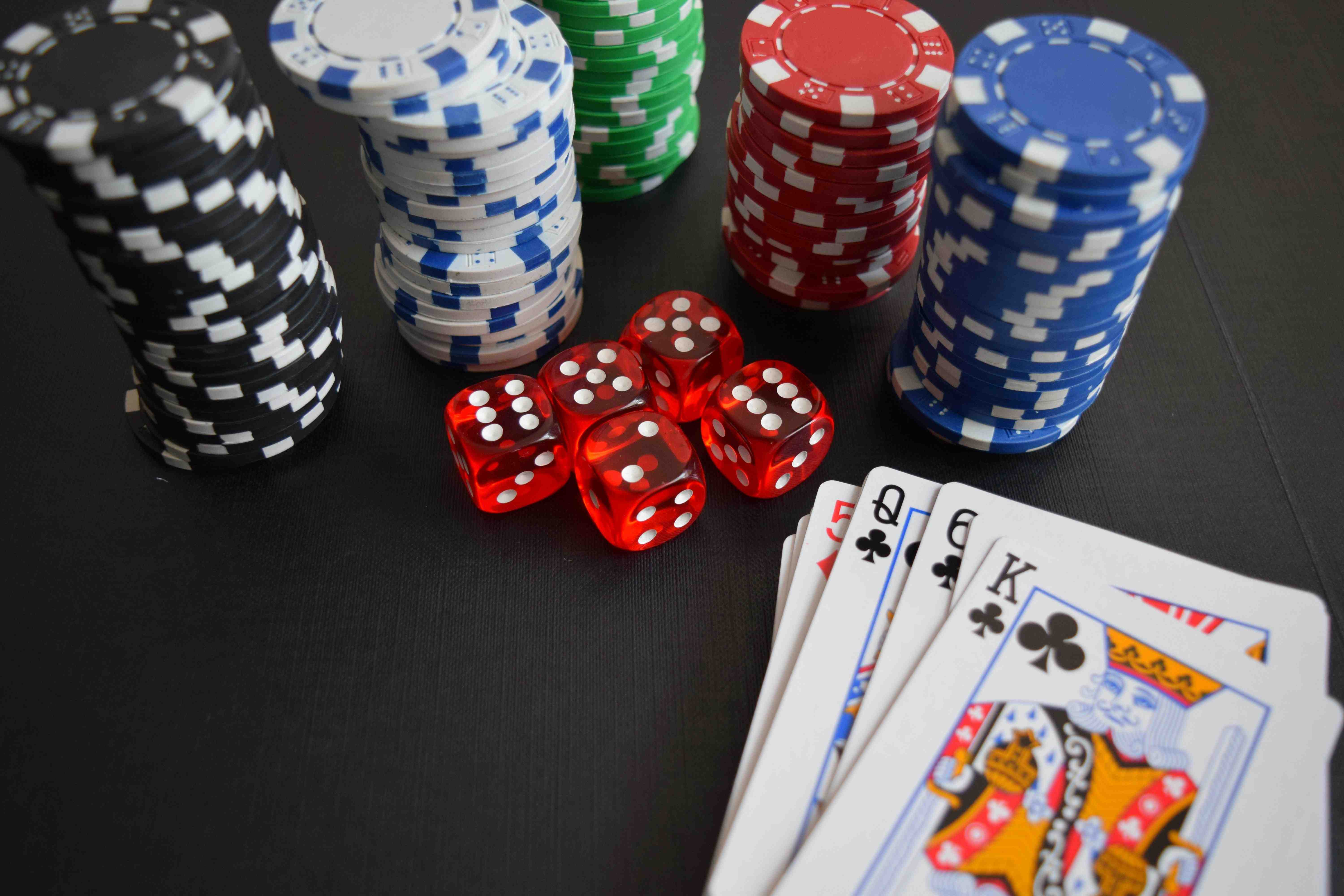 Penggunaan aplikasi mobile crazyrich88 untuk bermain kasino online di smartphone